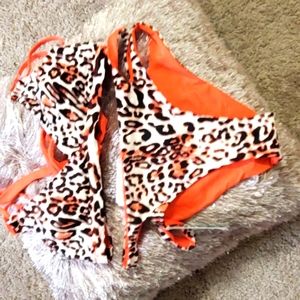 NEW Cupshe Orange leopard 2 piece bathing suit 💧